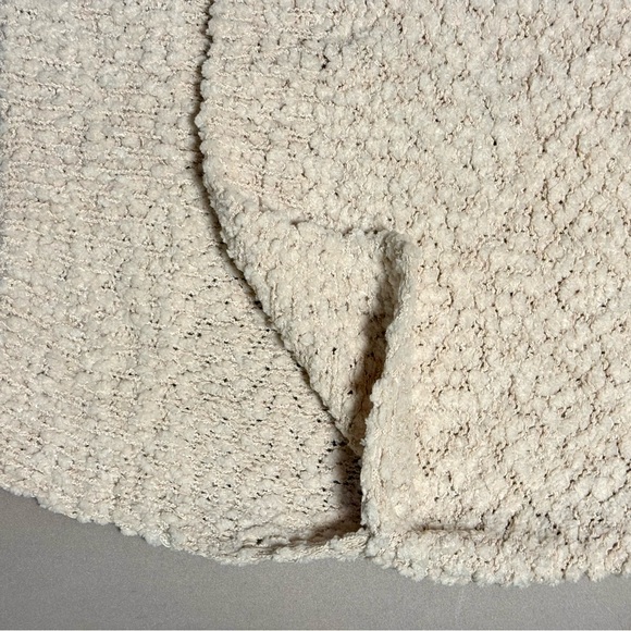 NWT Miracle Beige Textured Crew Neck Sweater - Picture 5 of 8